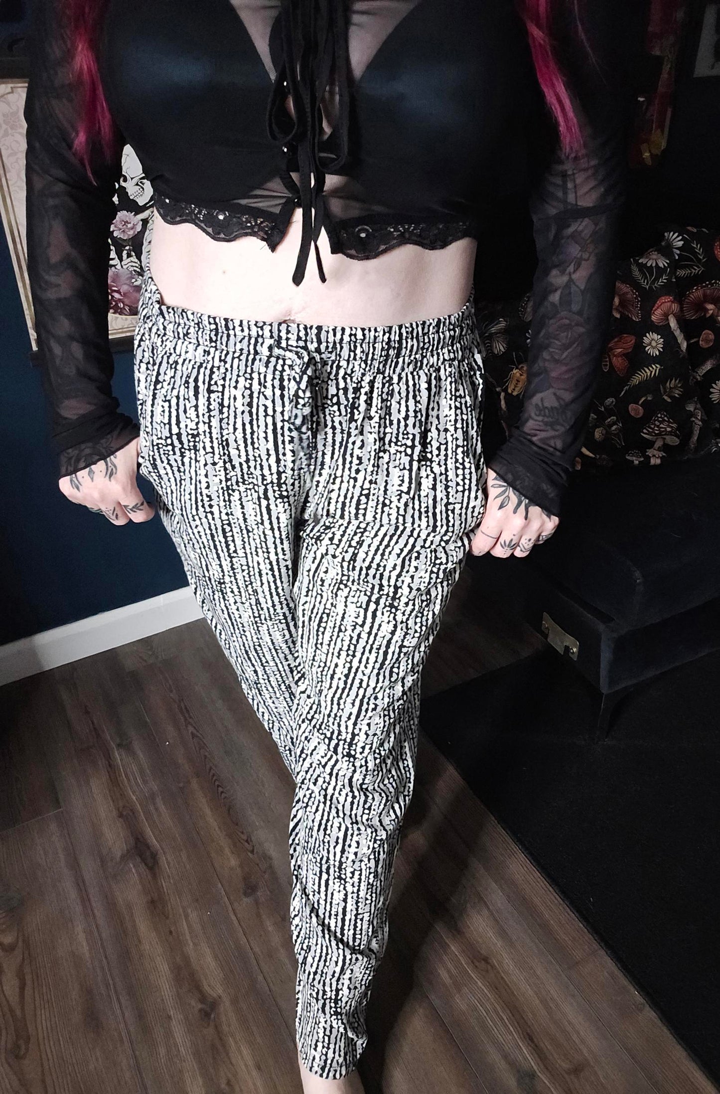 faded glory black and white casual pants