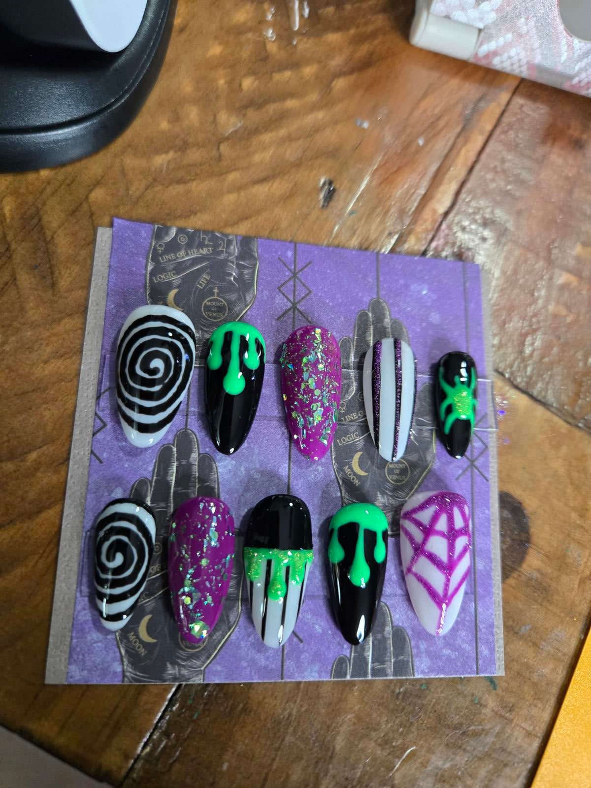 Beetlejuice halloween press on nails custom made