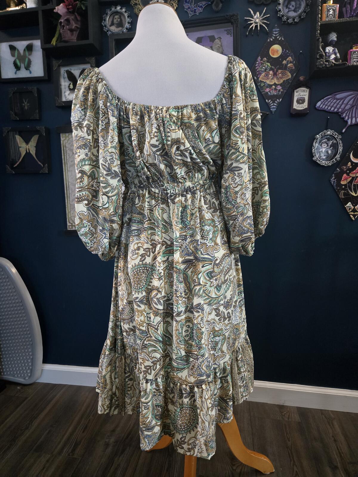 Earthbound NWT peasant style dress