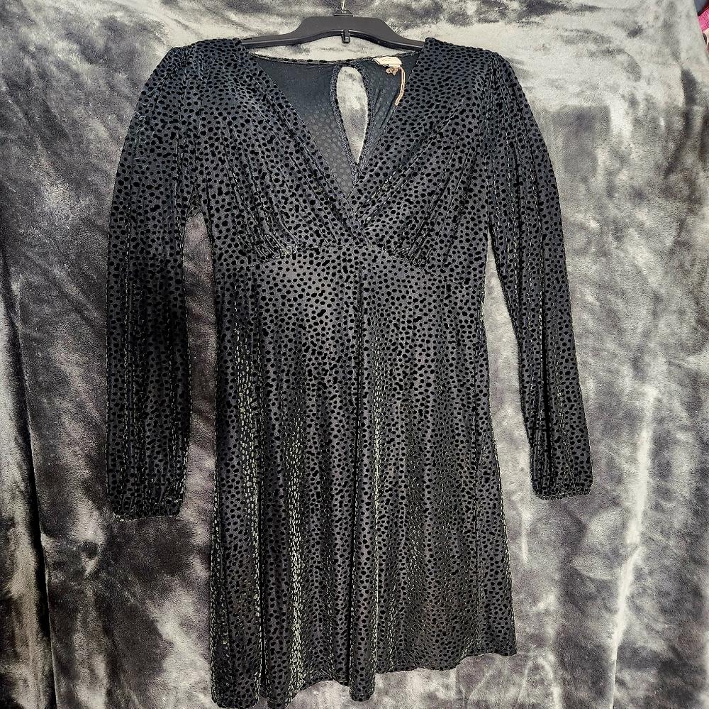 Velour dark green long sleeve flocked dress