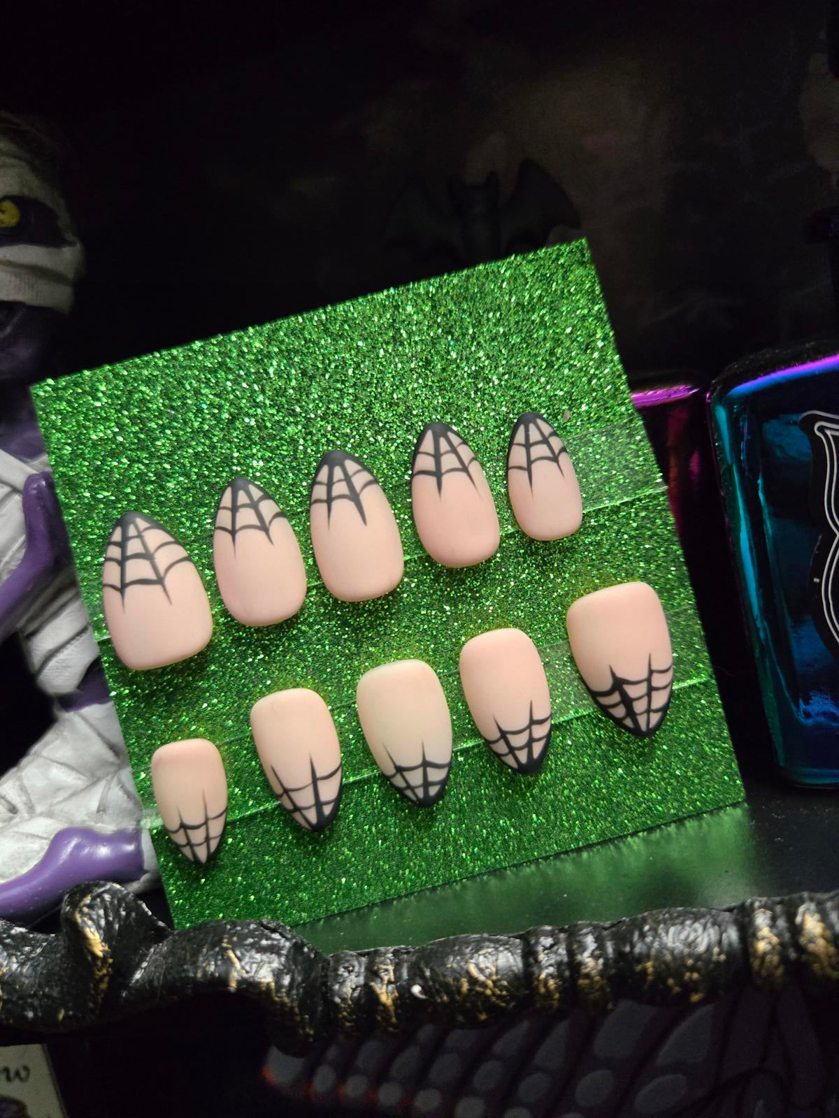 Classy matte spiderweb french press on nails custom made
