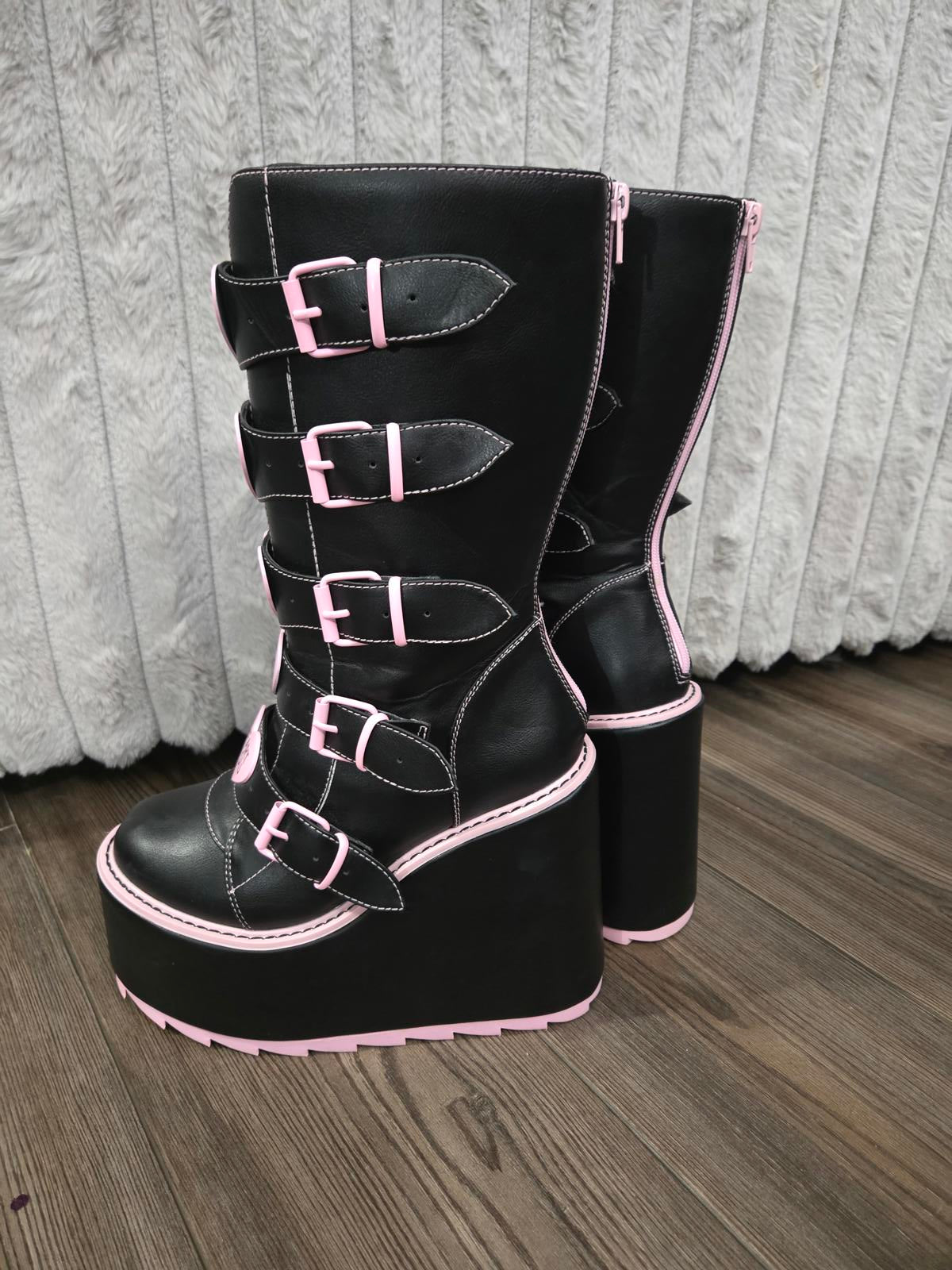 Pastel goth platform boots pink hearts with buckles