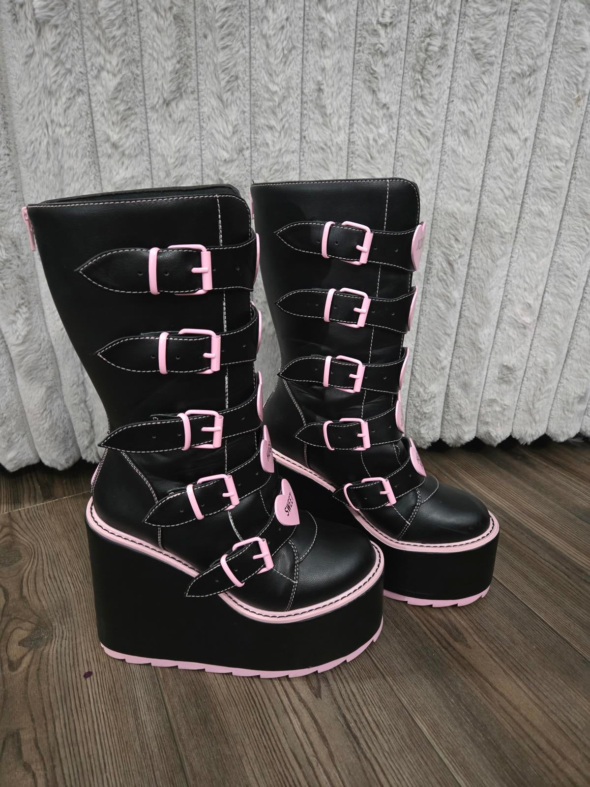 Pastel goth platform boots pink hearts with buckles