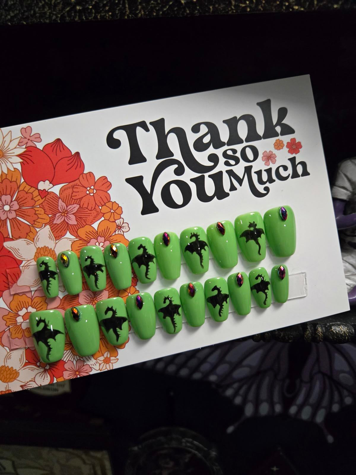 Dragon fantasy 20 piece press on nails custom made