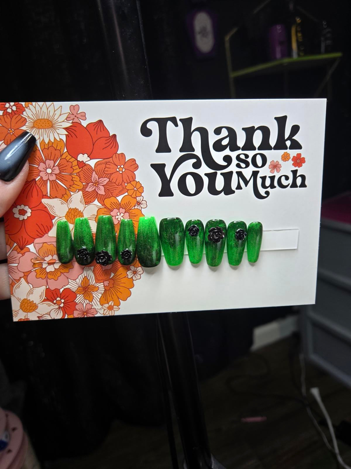 Distressed green and black rose handmade press on nails