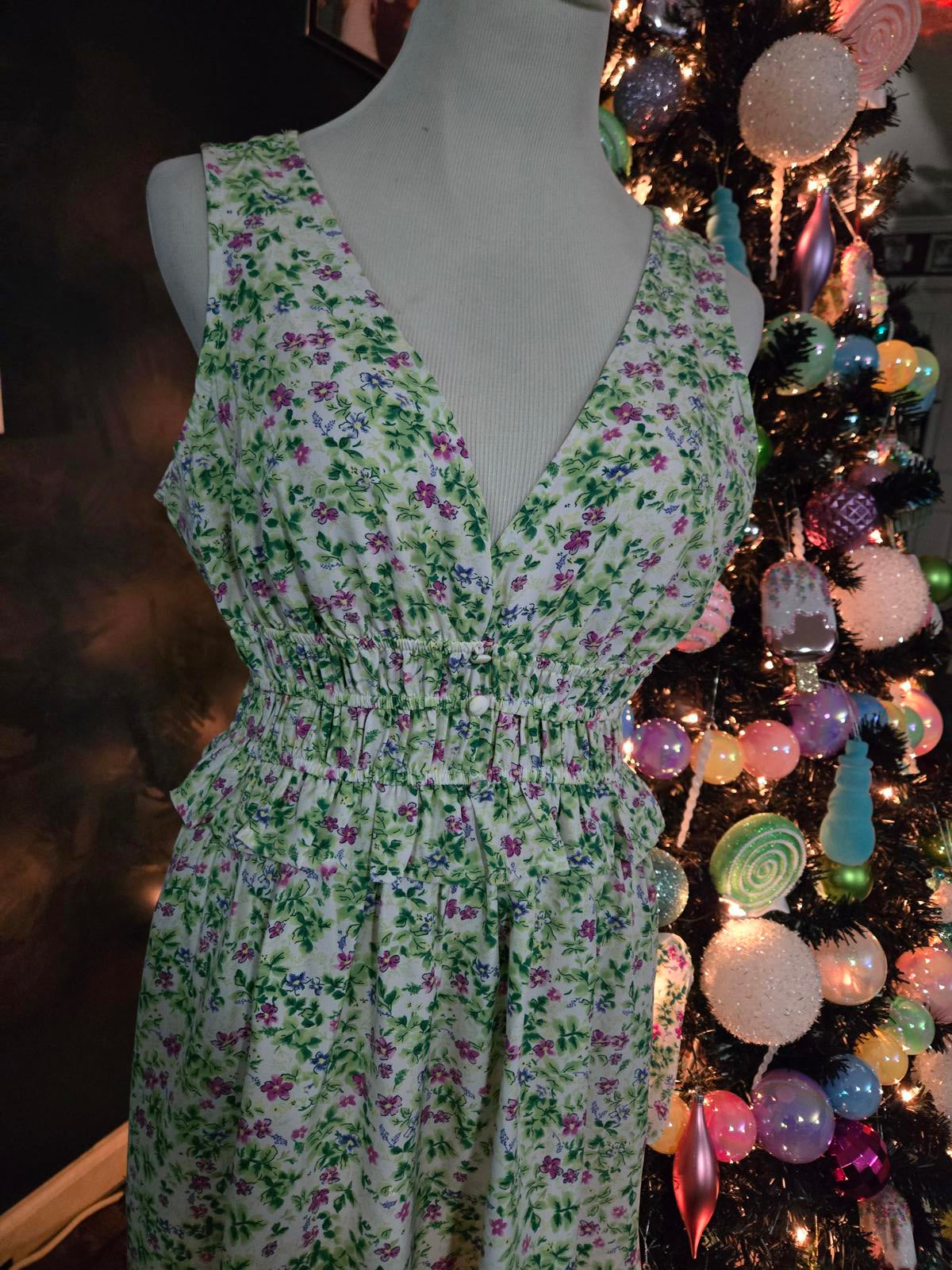 Floral mini dress deep v neck