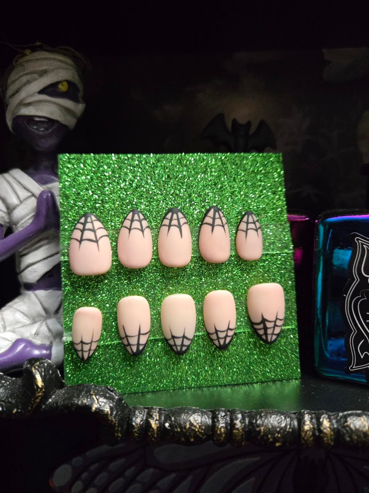 Classy matte spiderweb french press on nails custom made