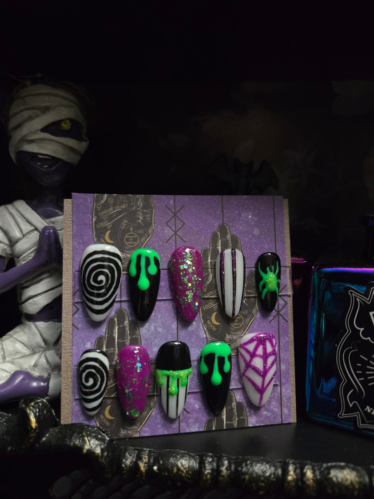 Beetlejuice halloween press on nails custom made