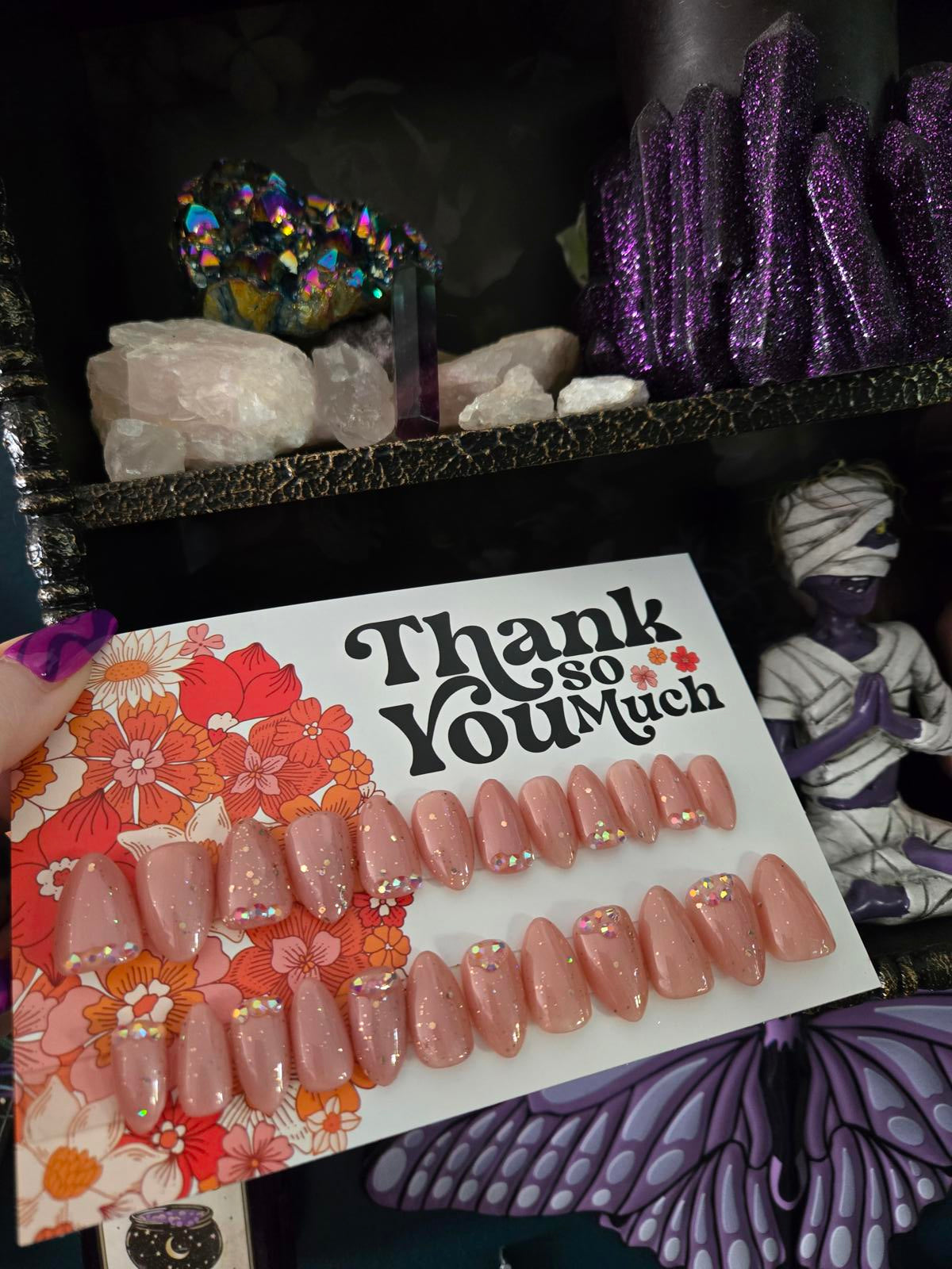 Neutral but blingy press on nails custom made
