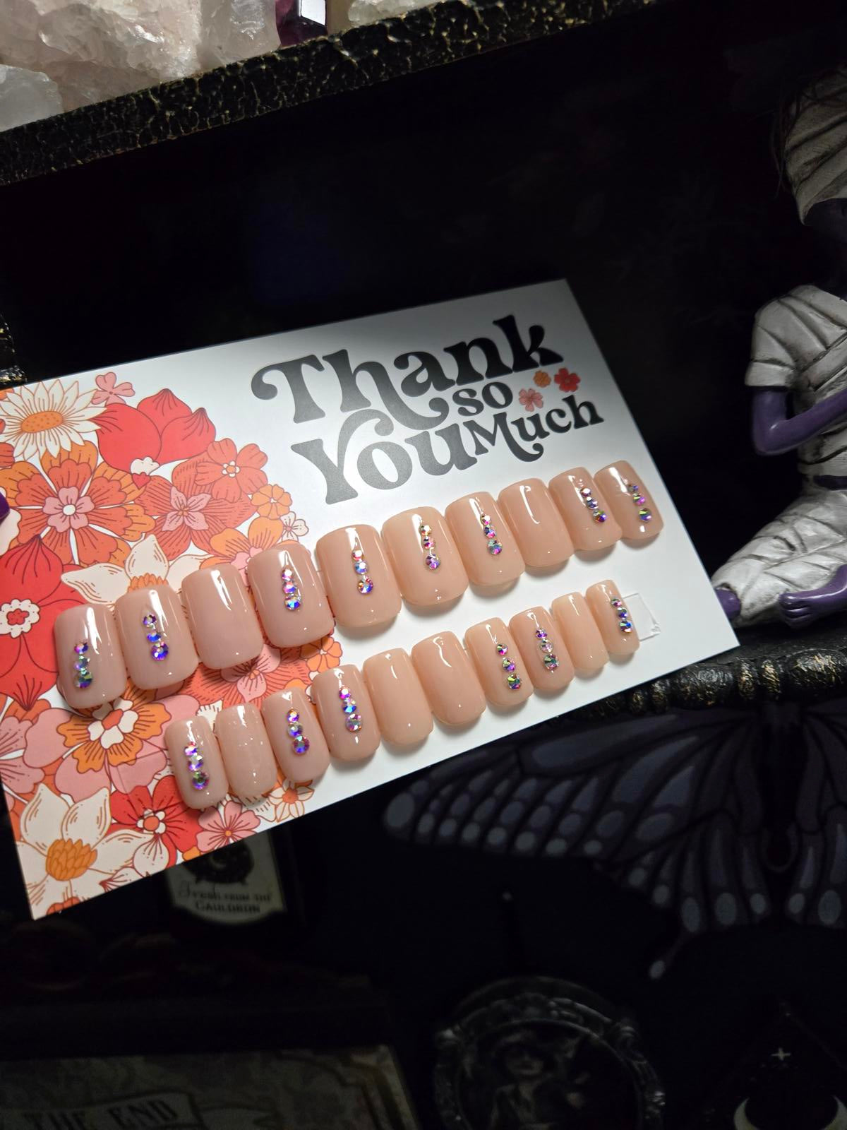 Neutral short square press on nails custom made