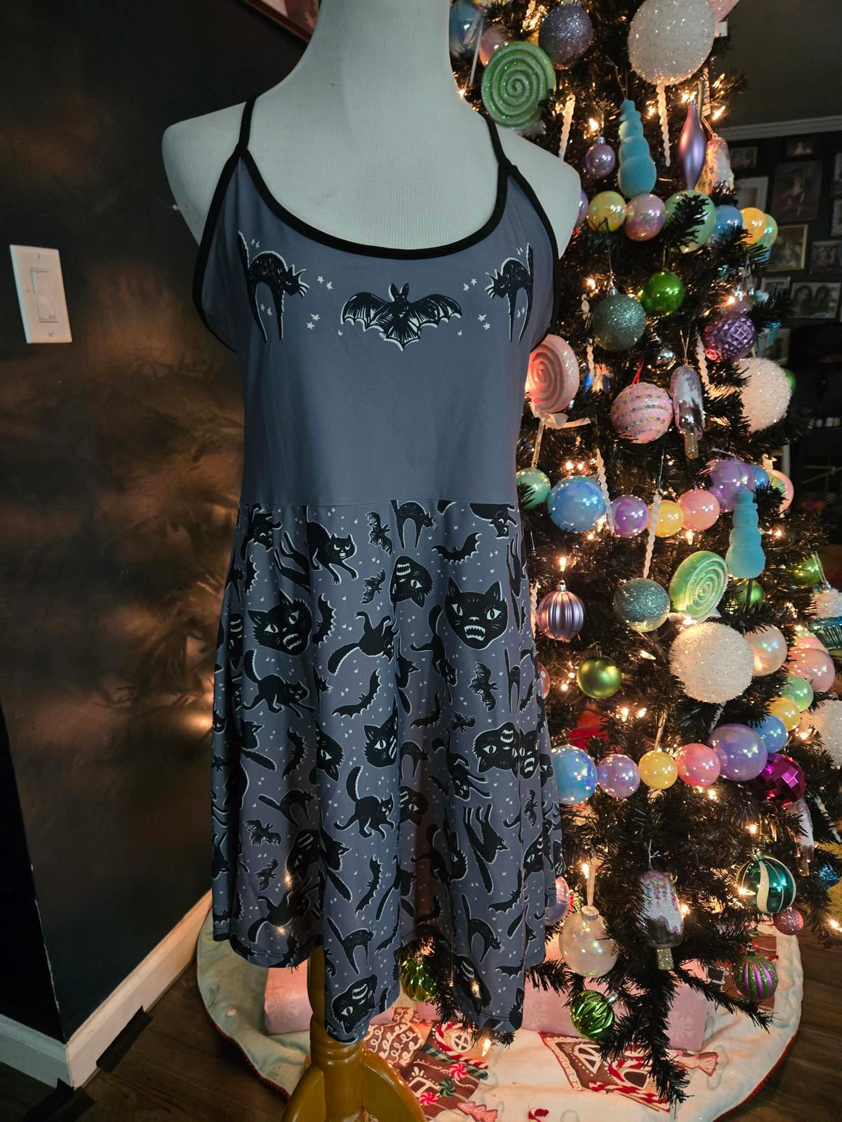 Too fast spooky cat dress
