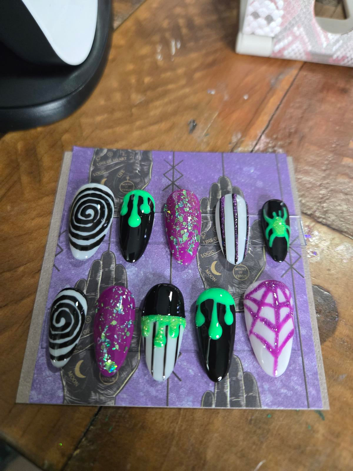 Beetlejuice halloween press on nails custom made