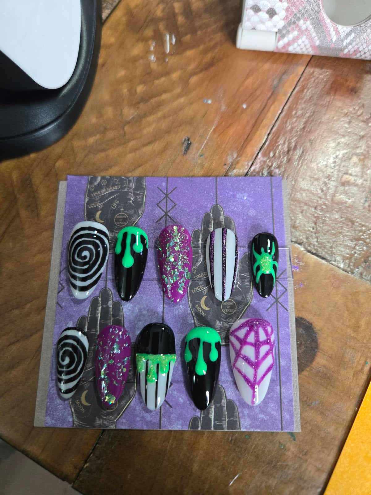 Beetlejuice halloween press on nails custom made