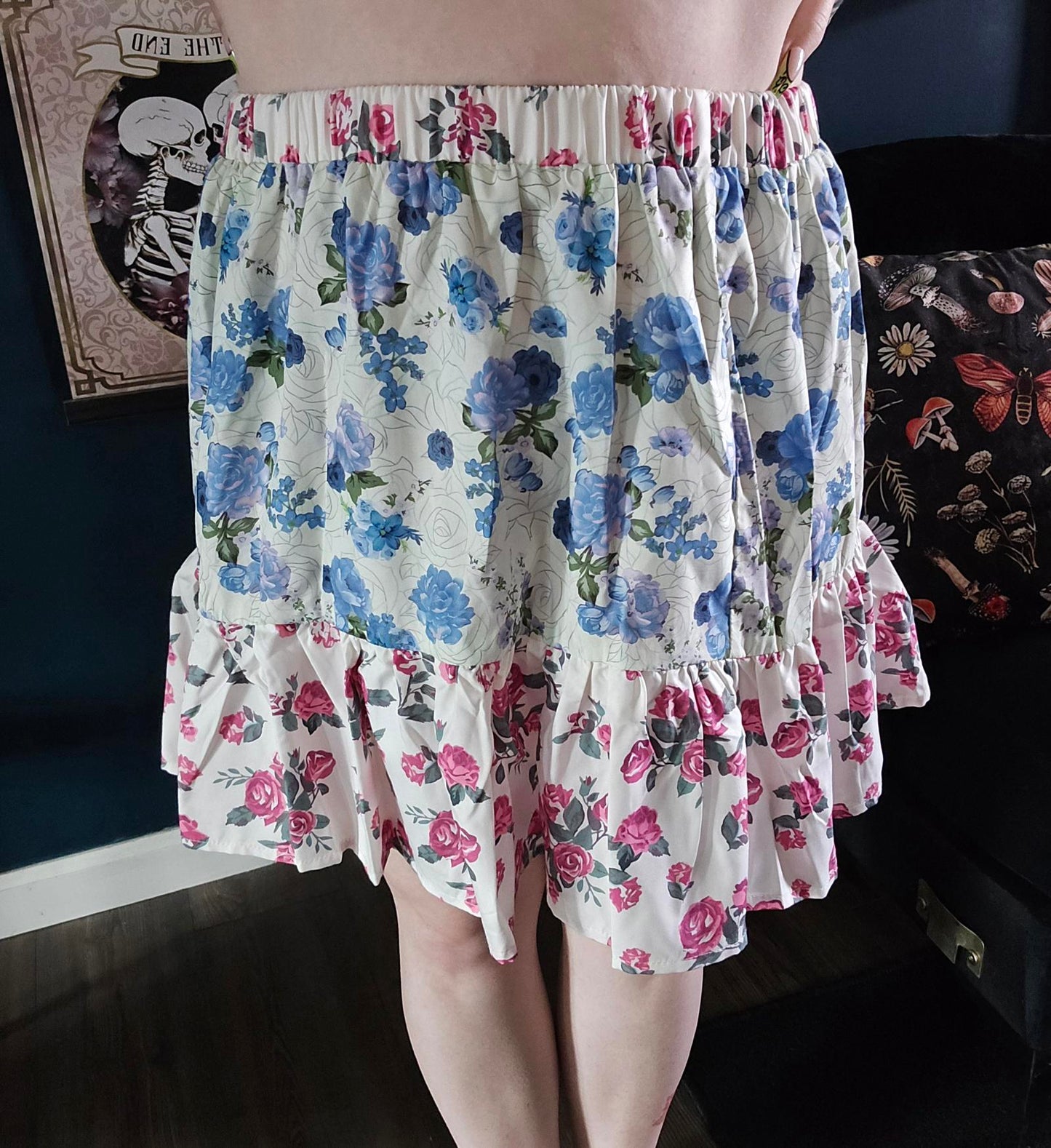 Colorful tiered floral mini skirt