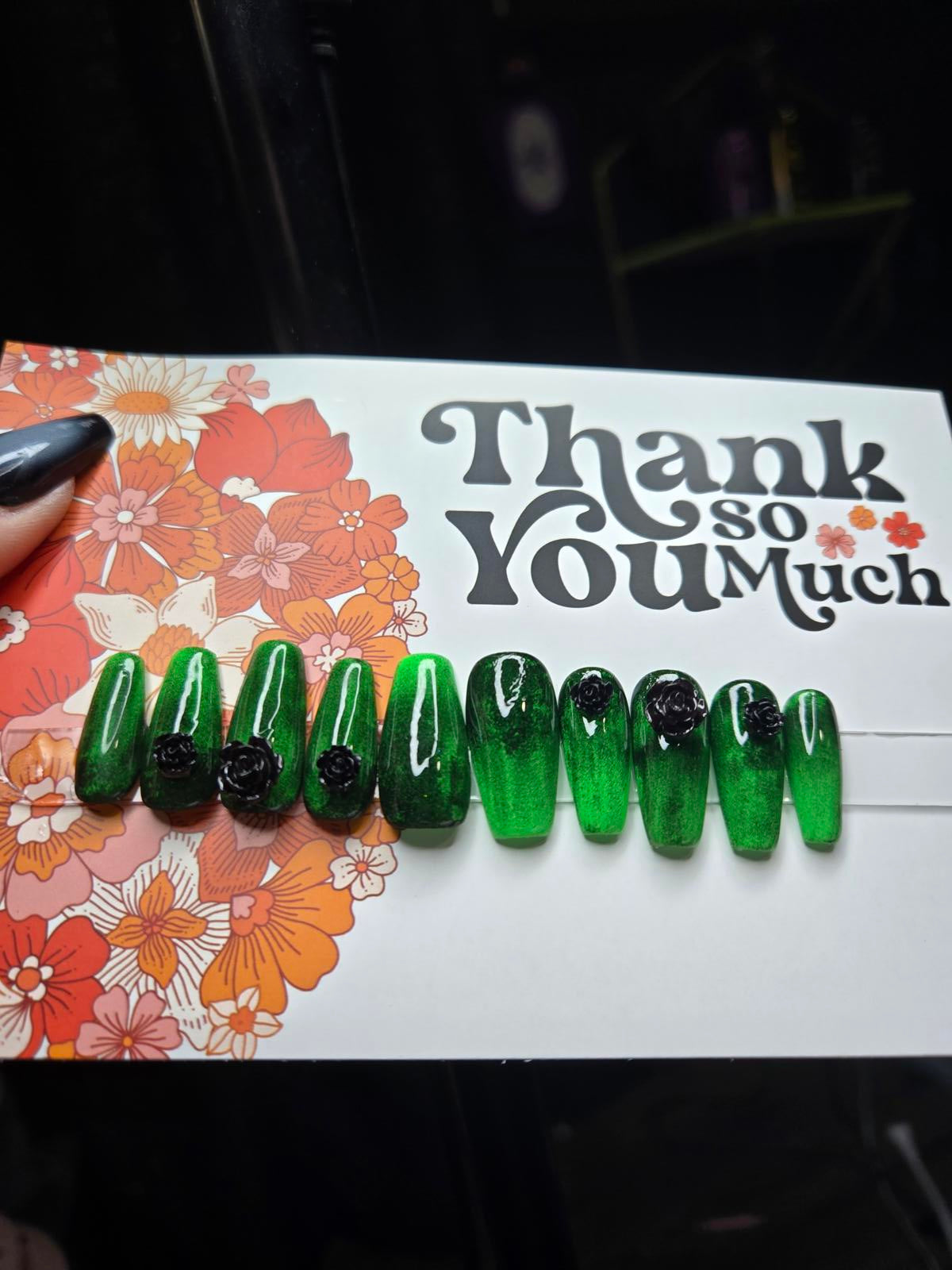 Distressed green and black rose handmade press on nails