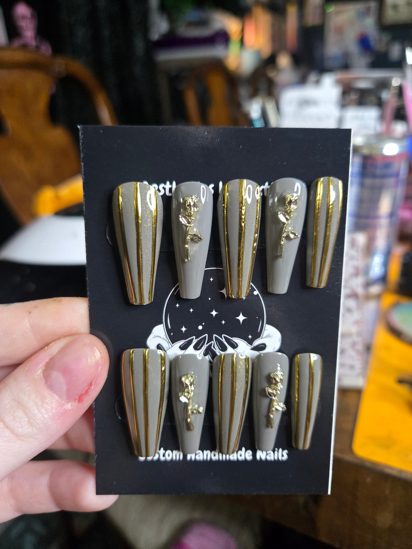 Gold and gray rose coffin nails
