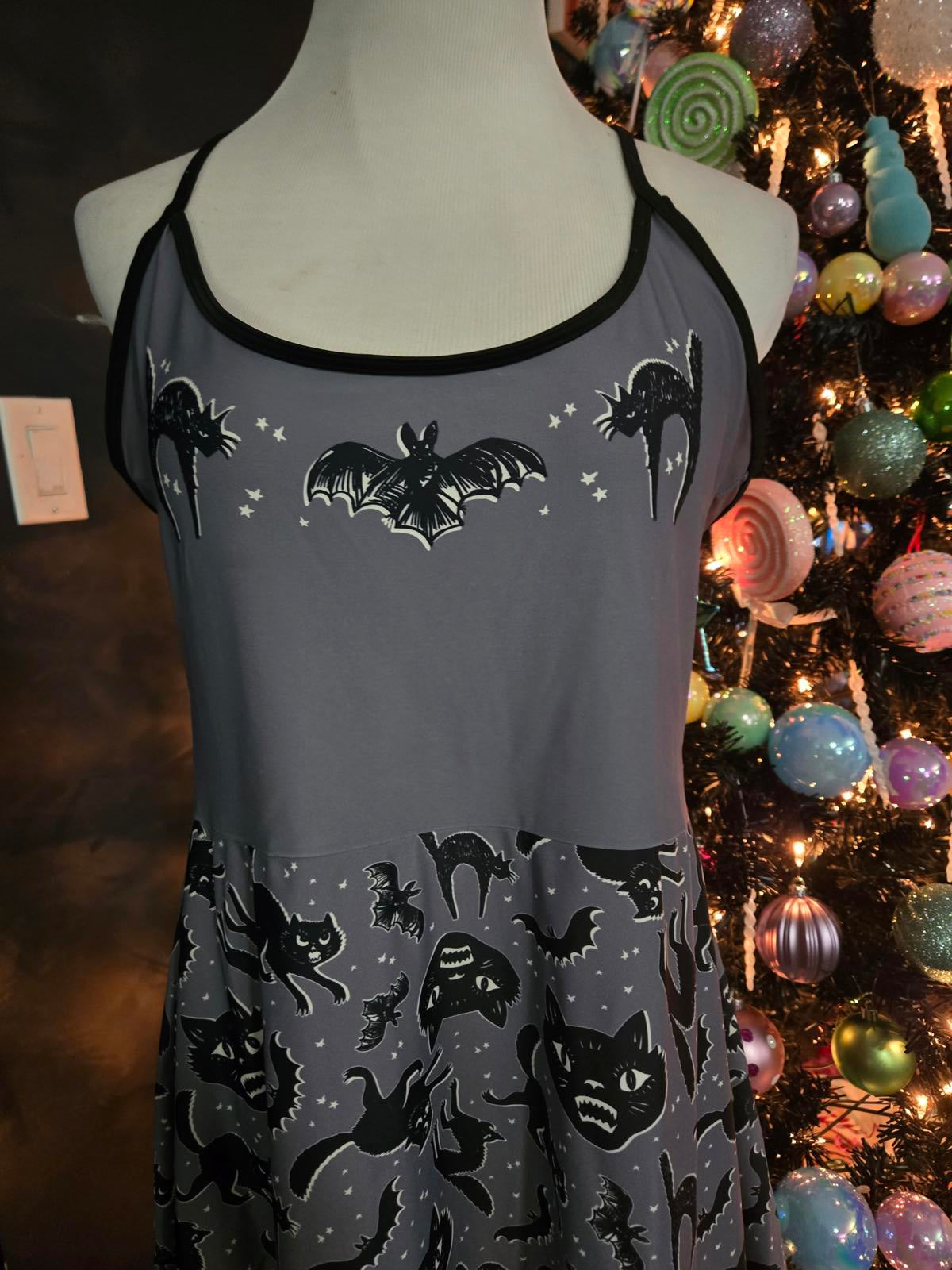 Too fast spooky cat dress