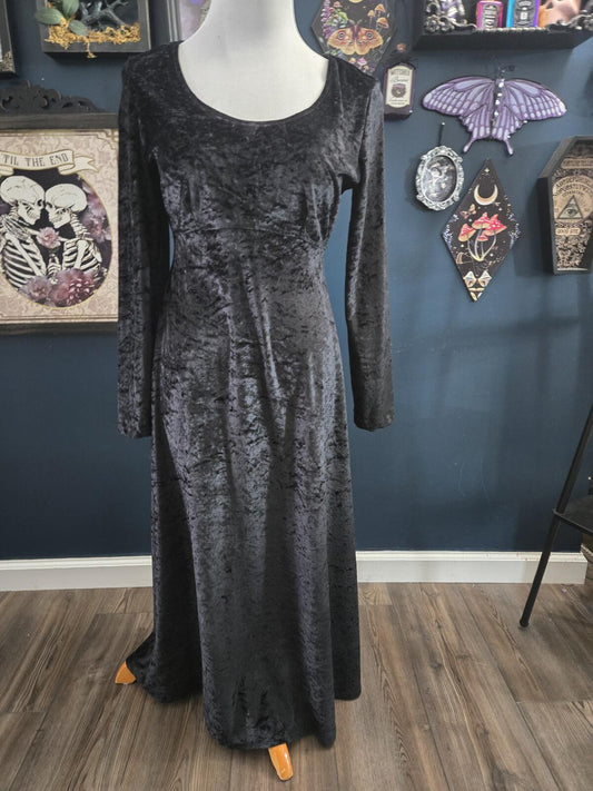 Vintage black velvet long sleeve gothic witchy dress