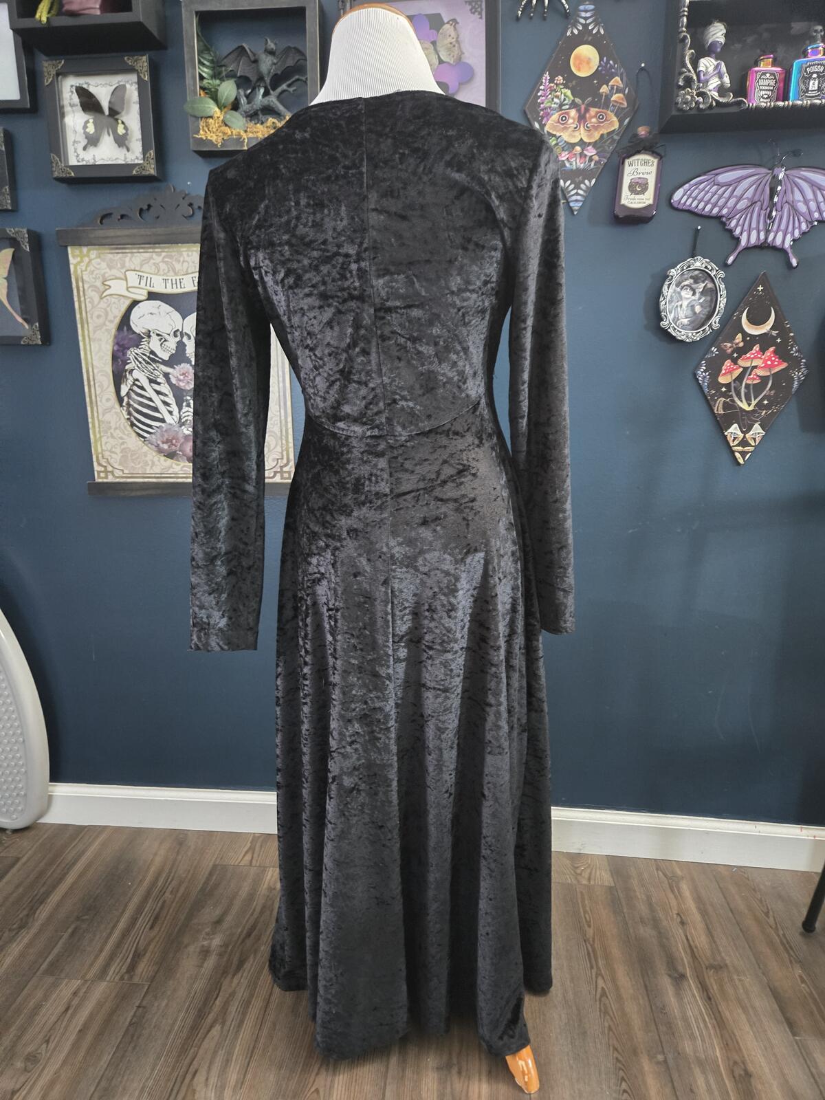 Vintage black velvet long sleeve gothic witchy dress