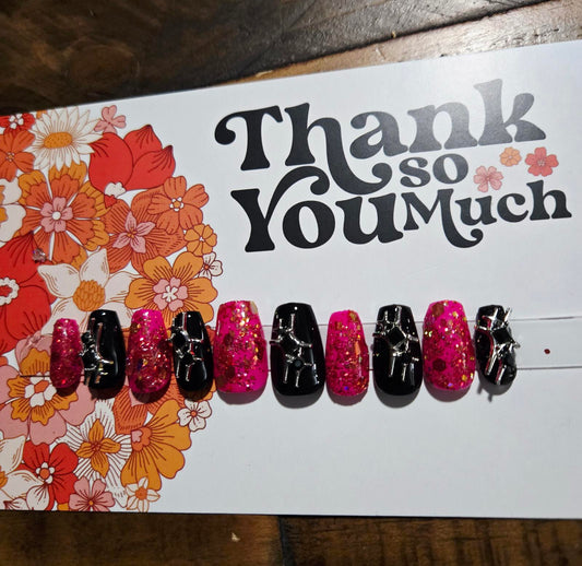 Short coffin chunky pink glitter and black press on nails with charms