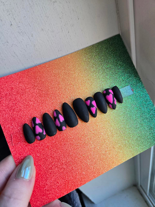 Matte Hand painted nails black with pink hearts