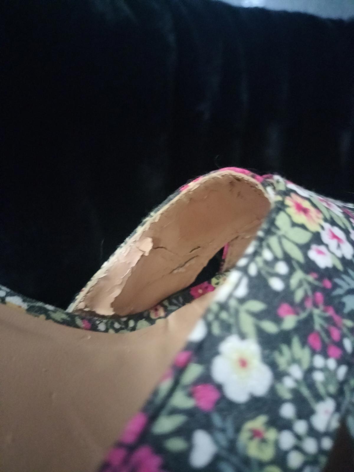 xhilaration floral wedges