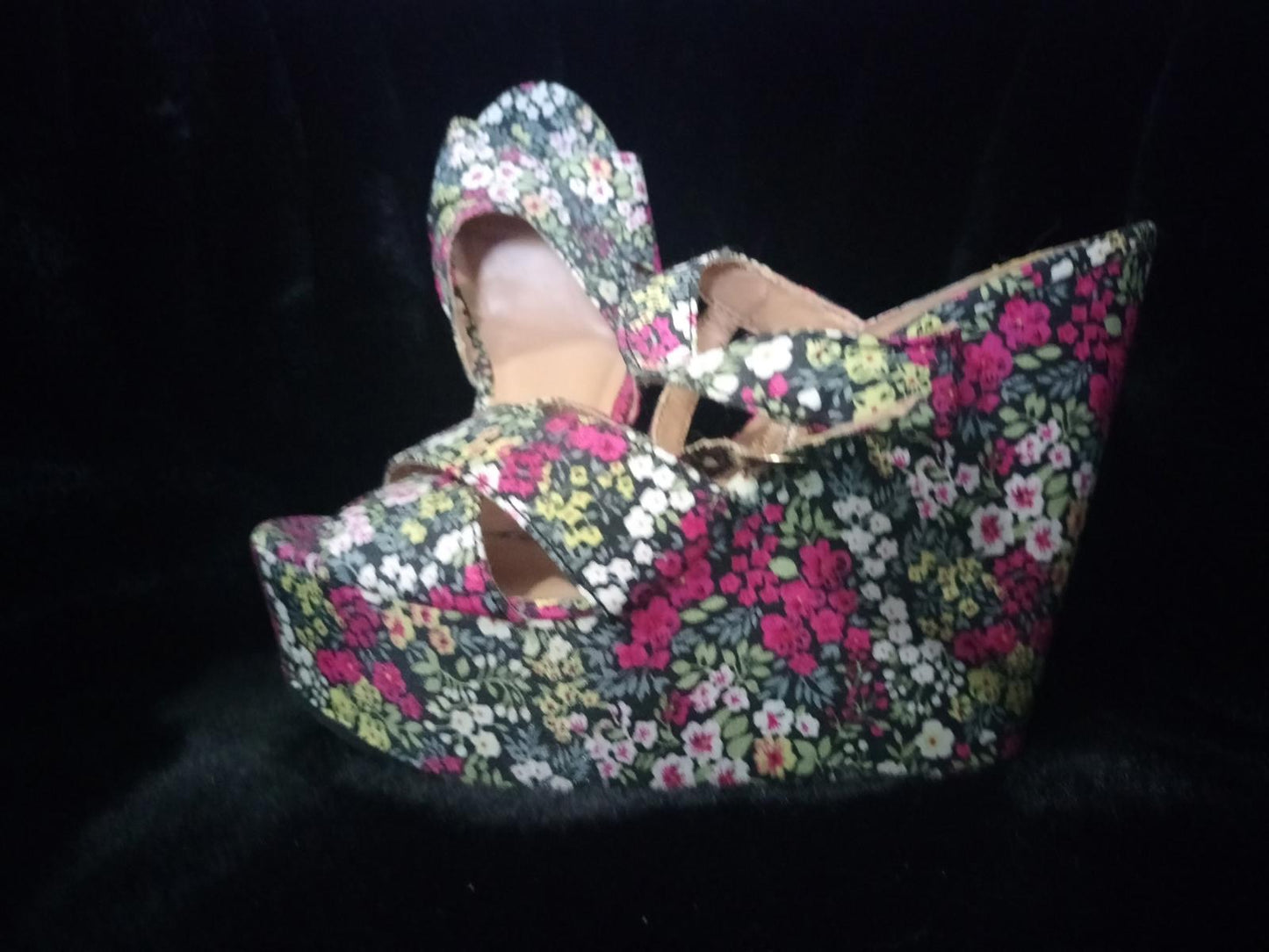 xhilaration floral wedges