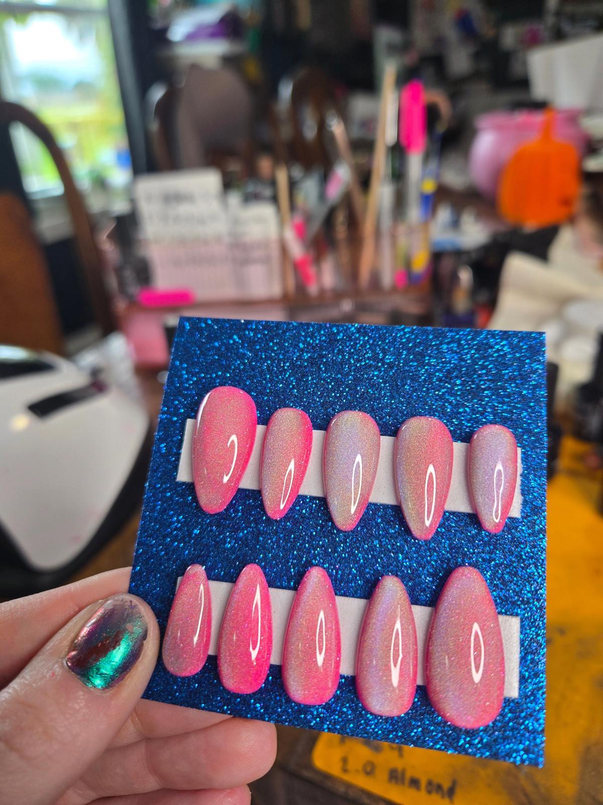 Pink holographic cat eye handmade nails press ons