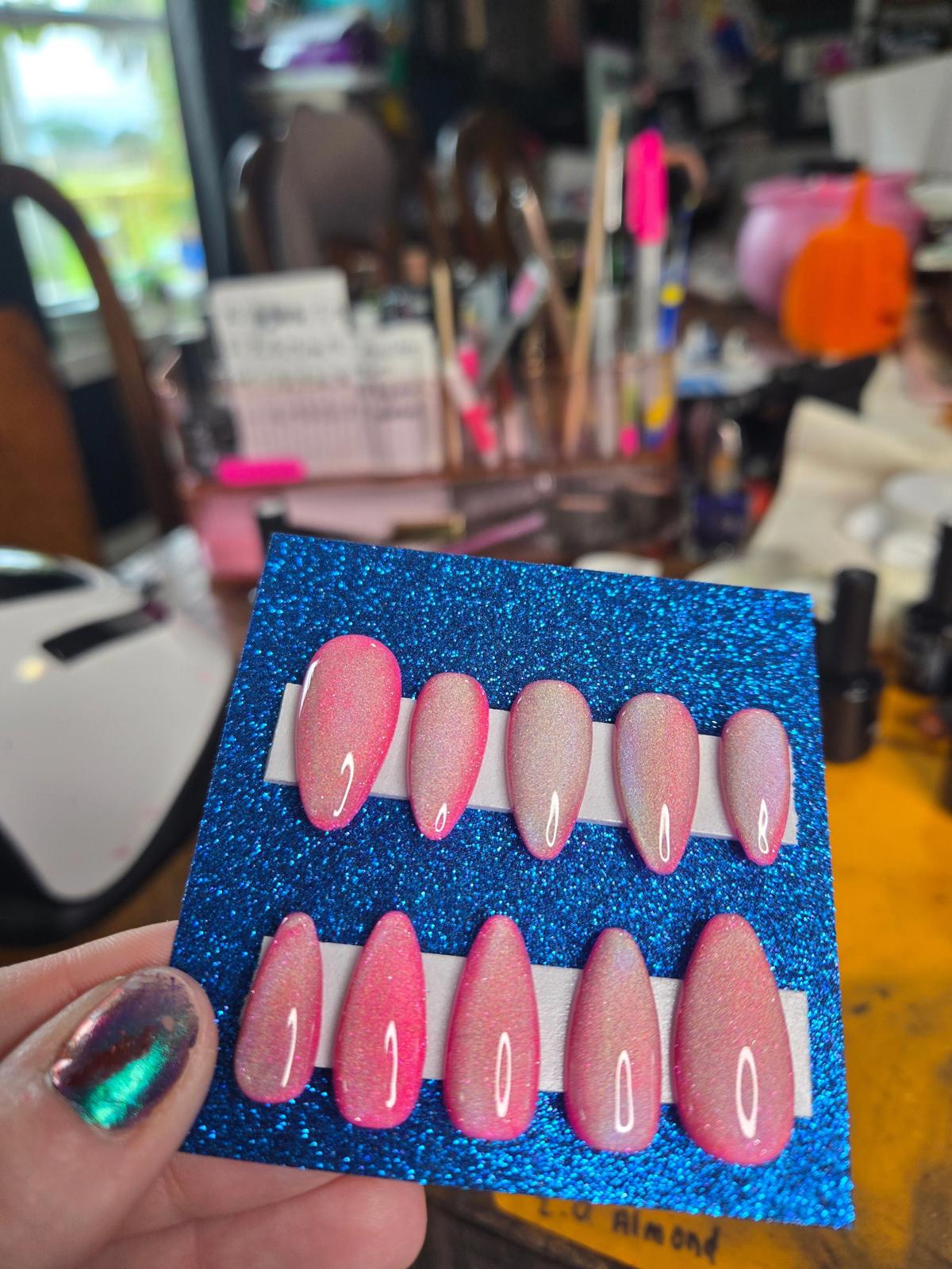 Pink holographic cat eye handmade nails press ons