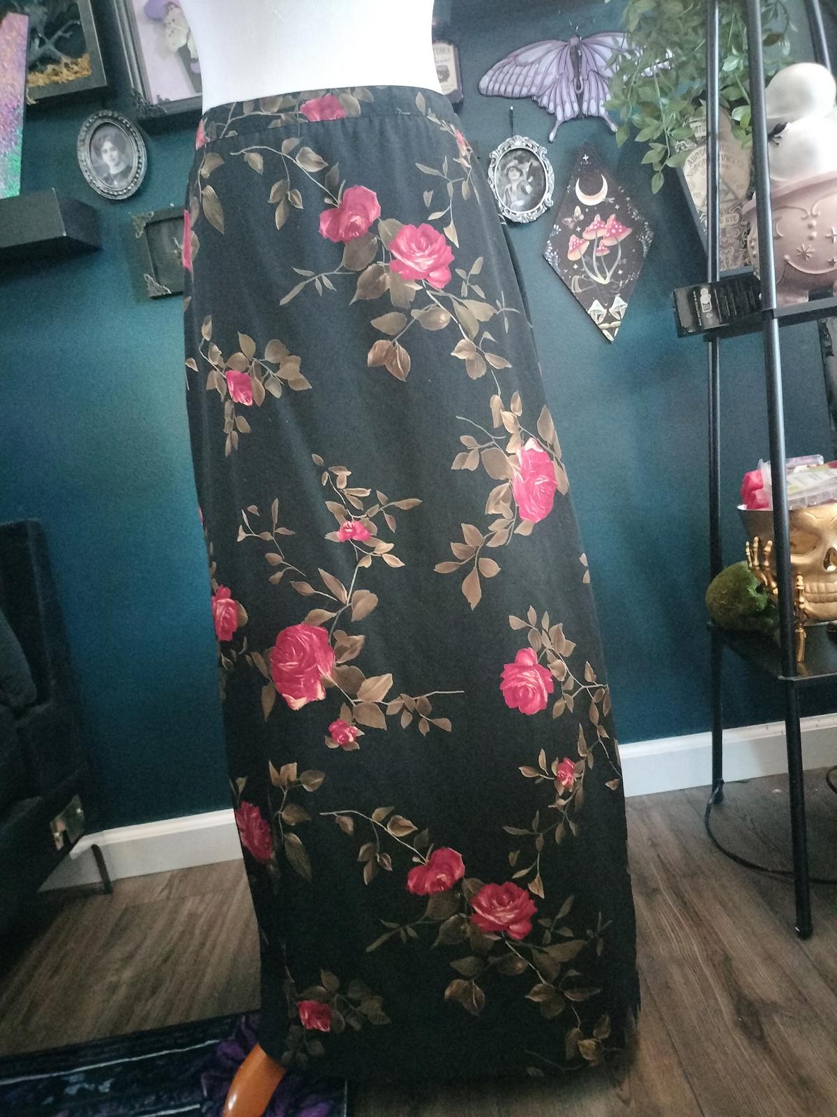 Black whimsigoth maxi skirt with red roses