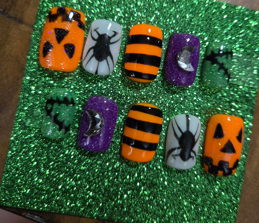 Halloween shorties square press on nails custom made