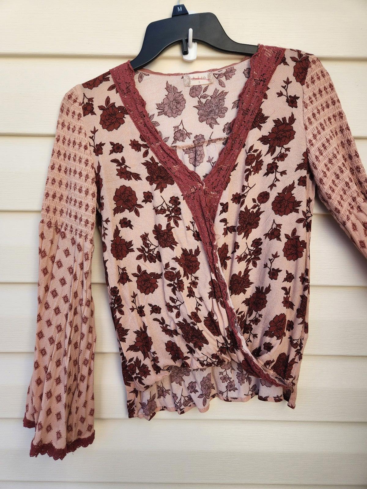 Beautiful altar'd state blouse bohemian