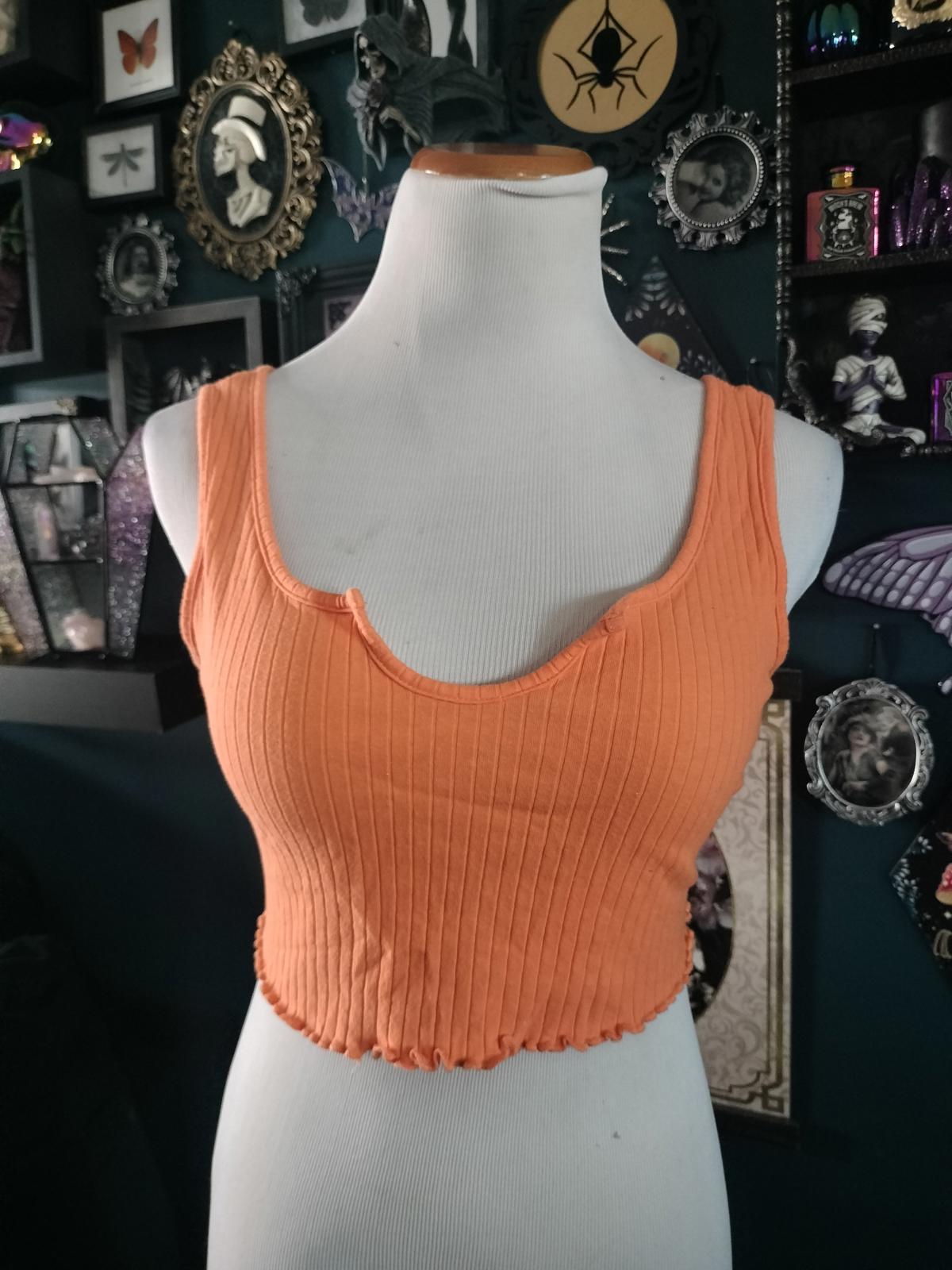 Orange crop tank top