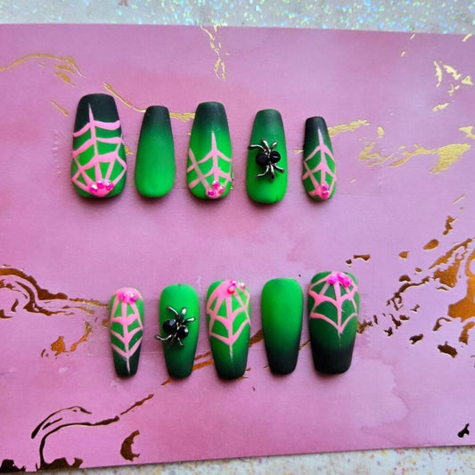 Handmade press on nails ombre with spiderweb gothic