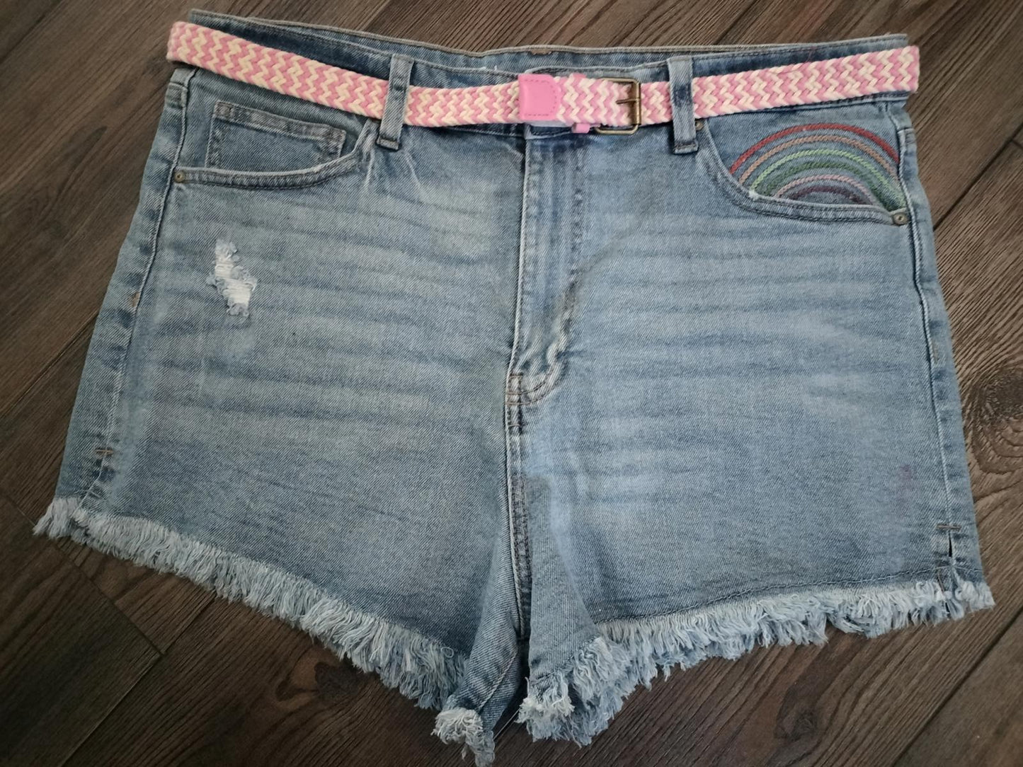 Denim rainbow shorts with belt
