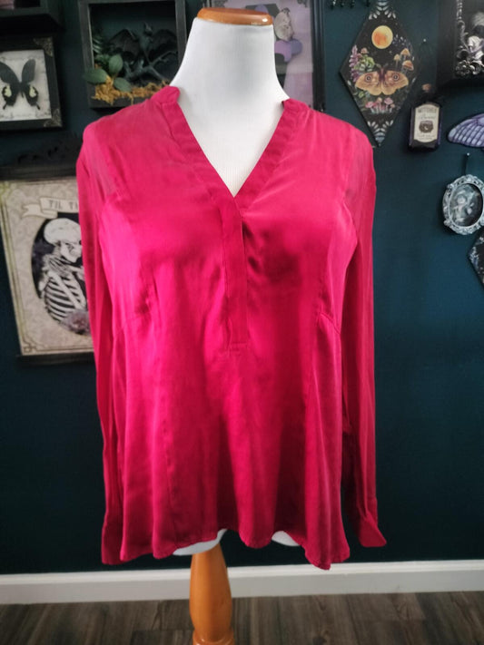 Cache red blouse