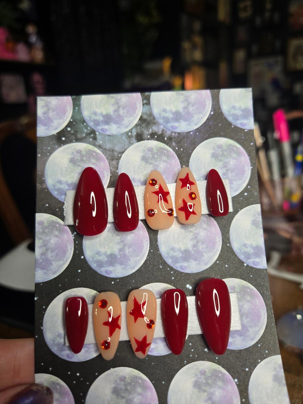 Burgundy red star handmade nails press ons