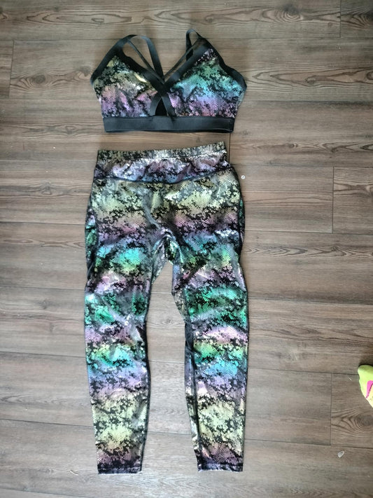 New rainbow snakeskin print activewear leggings and sports bra set