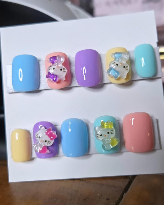 Short pastel hello kitty press on nails custom made