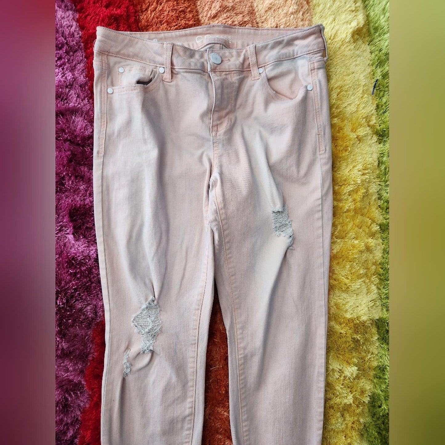 Pink distressed skinny jeans size 9 juniors