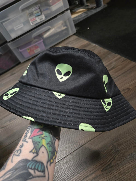Alien bucket hat NWOT