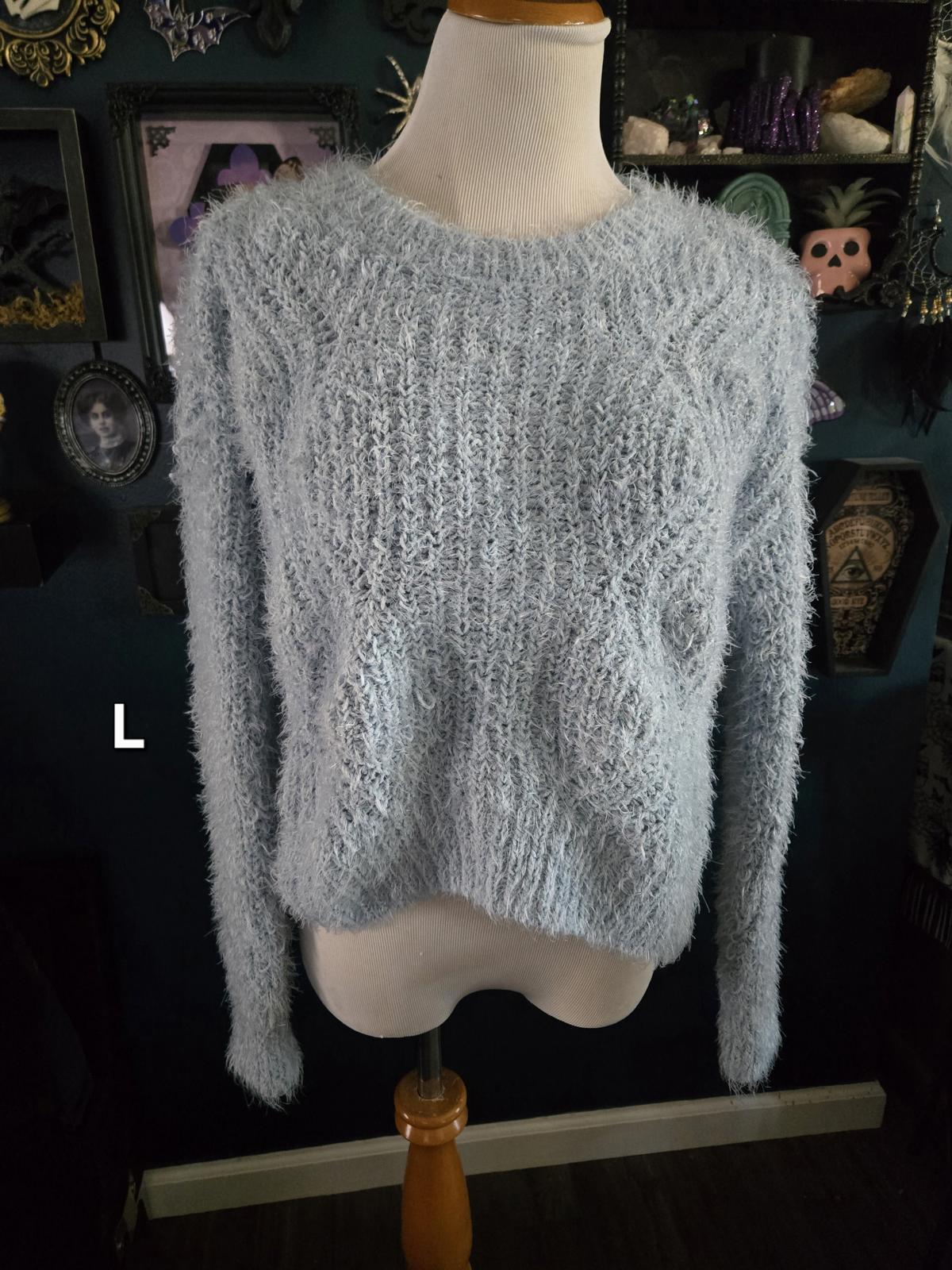 candie's fuzzy soft cropped blue sweater