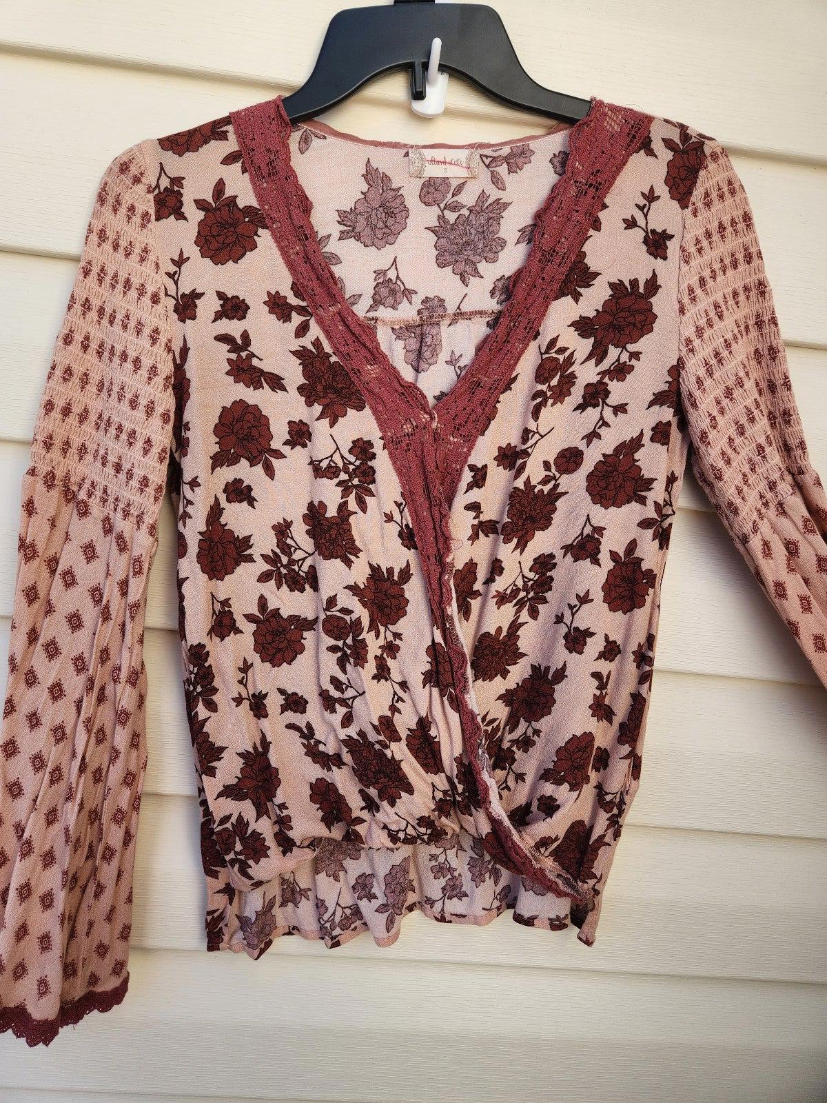 Beautiful altar'd state blouse bohemian