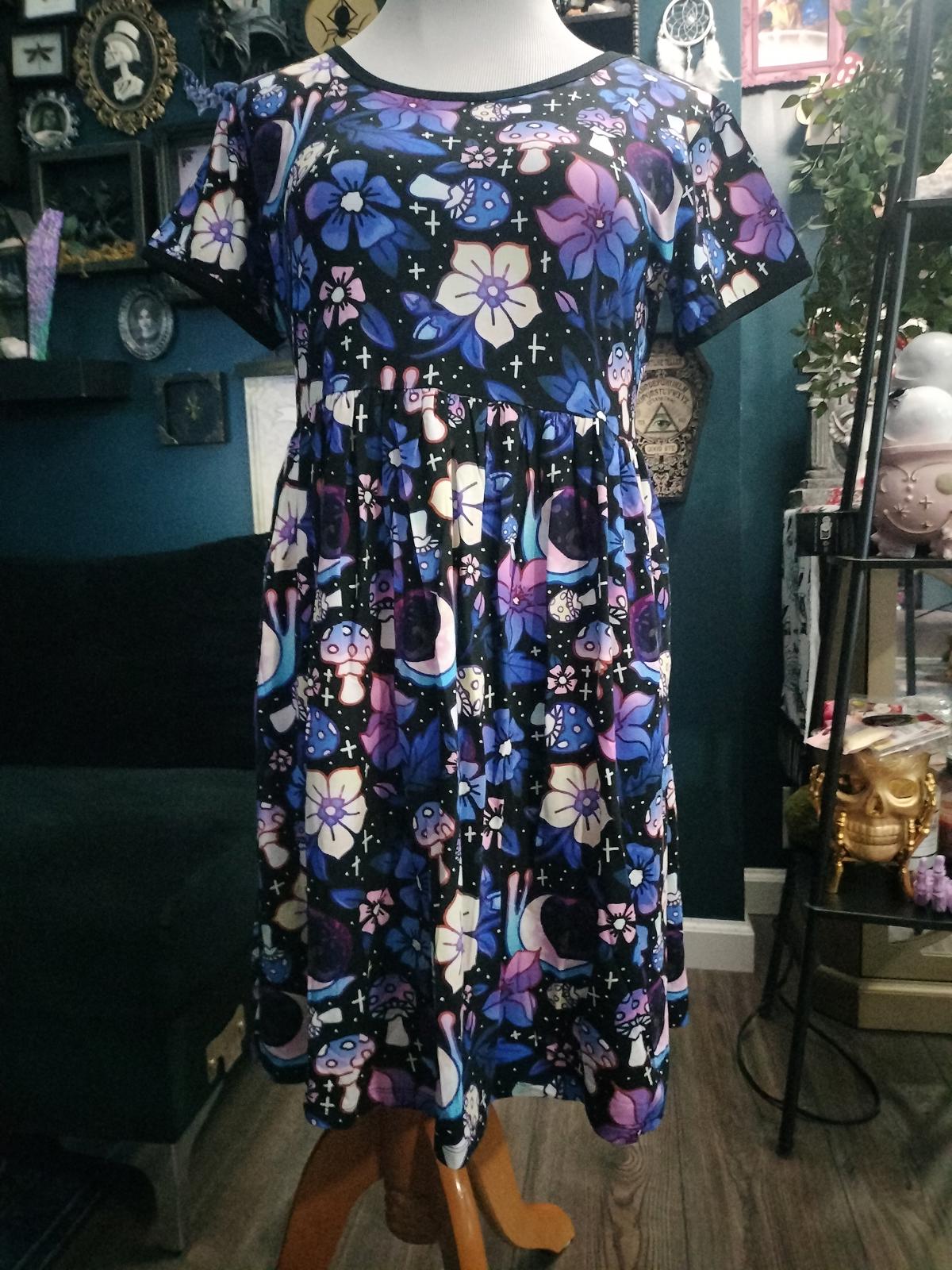 NWT Hex reject moon flower twirl dress